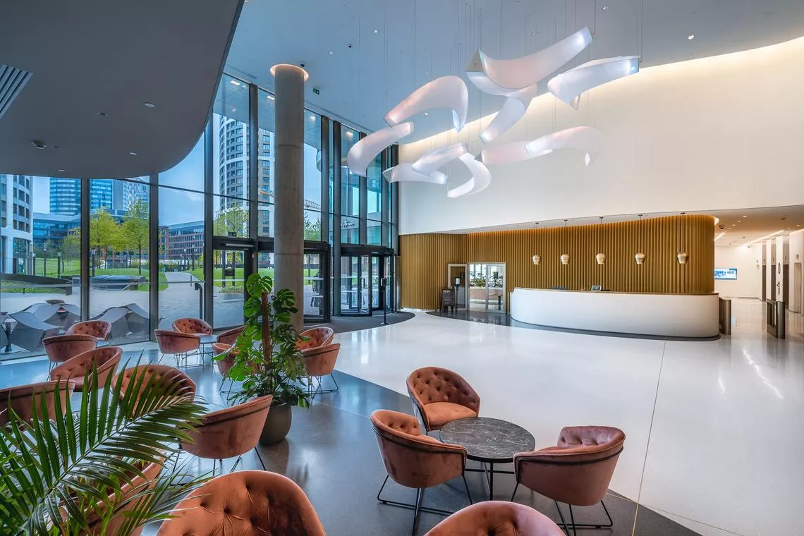 Vstupná hala budovy SKY PARK Offices